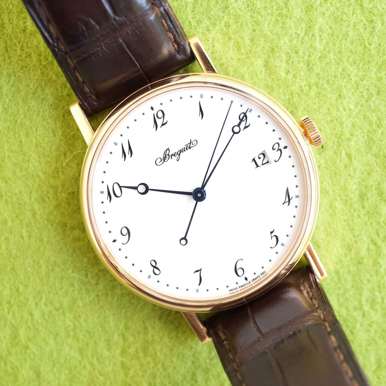 SOLDOUT: Breguet Classique 5177BR299V6 Rose Gold White Enamel Dial 38MM 2022 Box and Papers