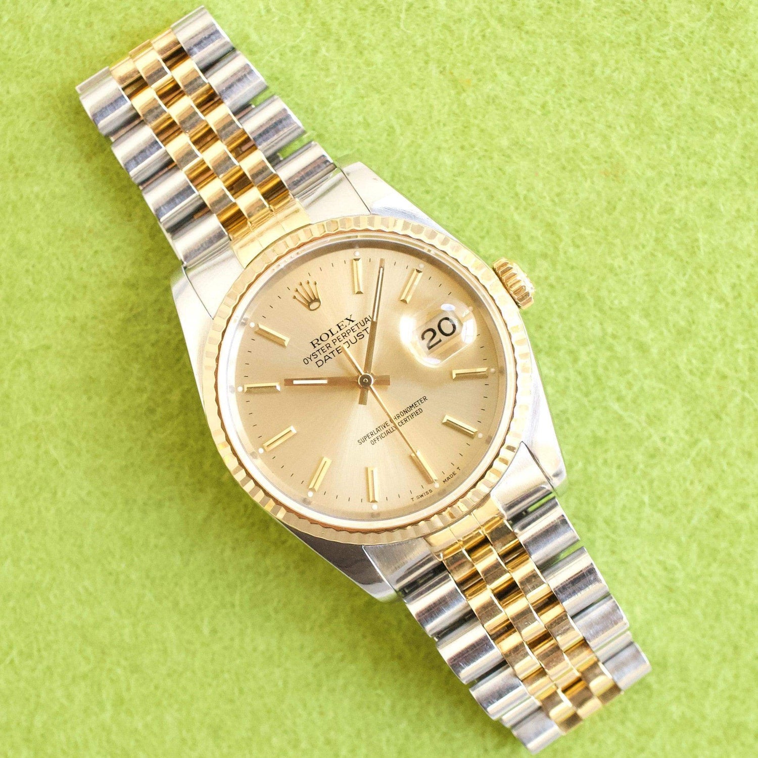 SOLDOUT: Rolex Datejust 16233 36MM Champagne Dial Automatic Rolex Travel Case 1990