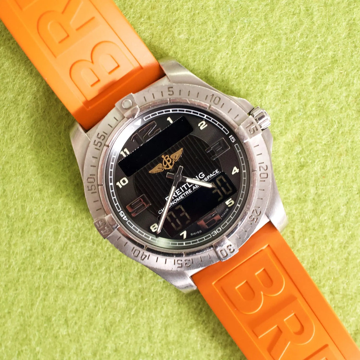 Breitling Aerospace Avantage E79362 42MM Quartz Titanium Box 2013