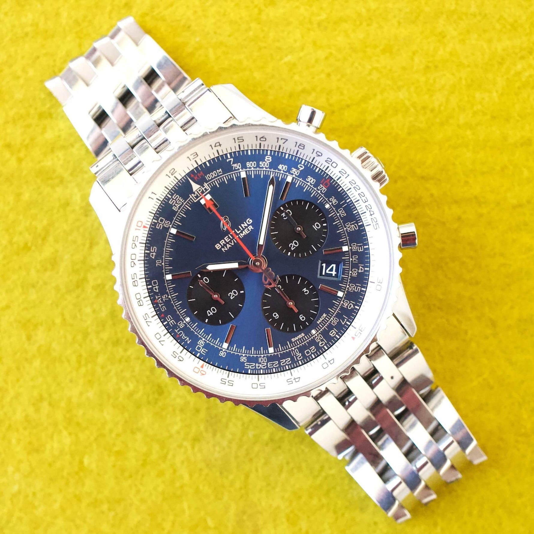 SOLDOUT: Breitling Navitimer Chronograph B01 AB0121211C1A1 43MM