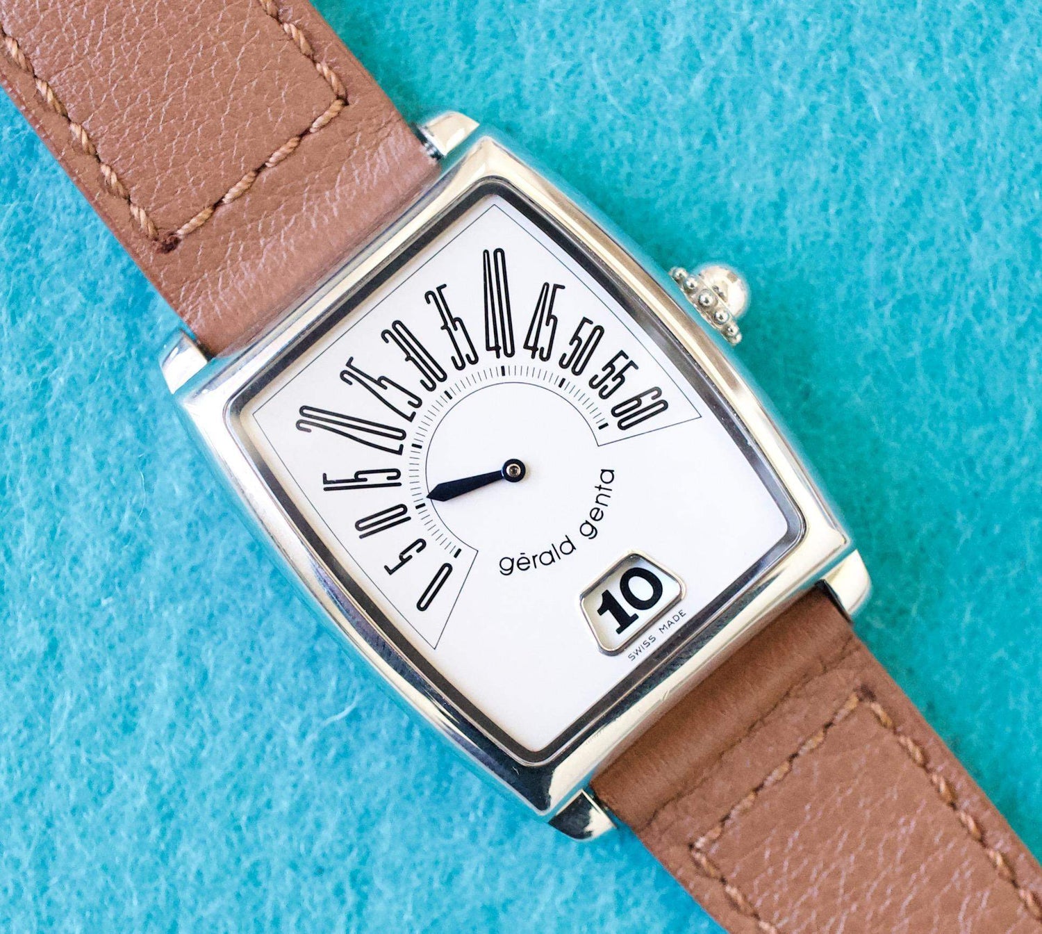 SOLDOUT: Gerald Genta Retro Solo RS0.M.10 Automatic White Dial Jump Hour Factory Bracelet w Factory Box - WearingTime Luxury Watches
