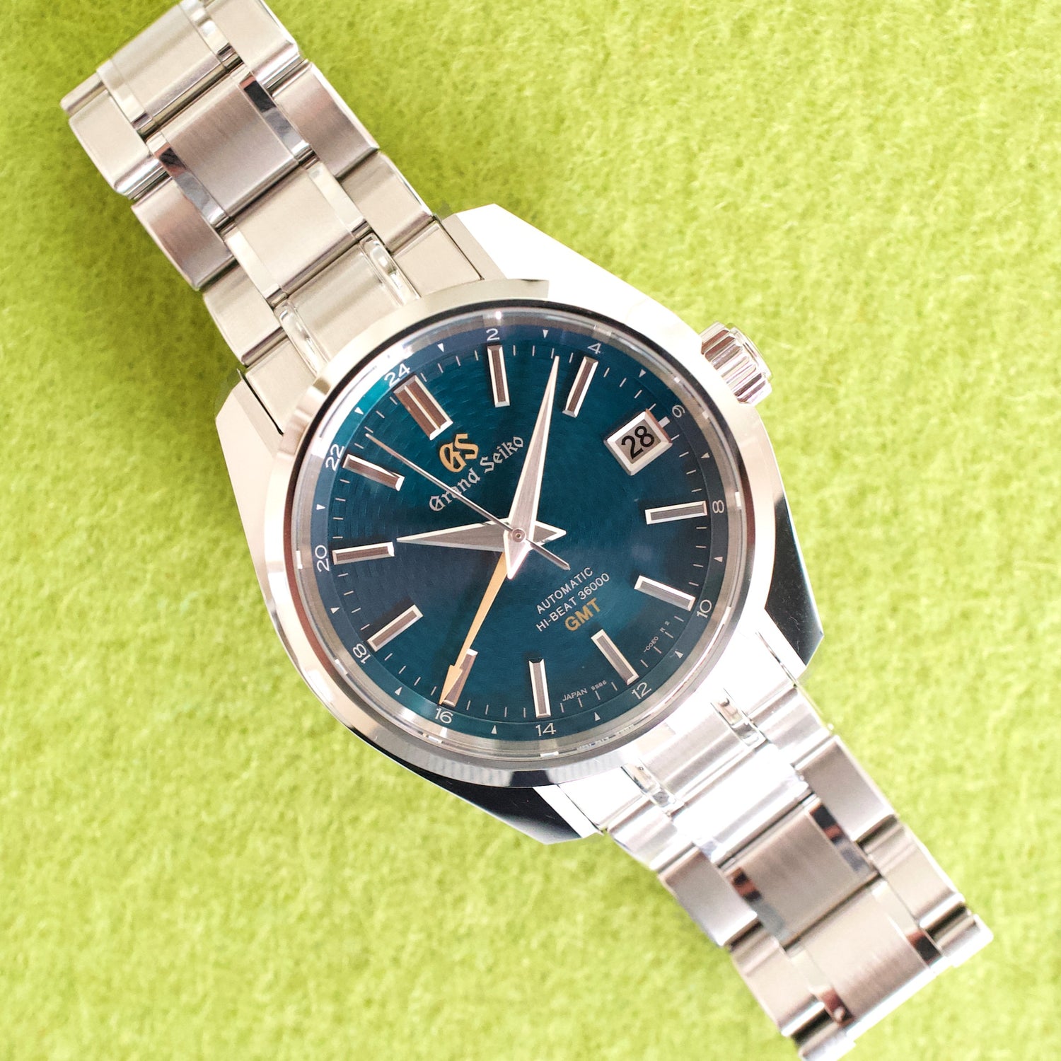 Grand Seiko Heritage Collection SBGJ227 40MM Hi-Beat GMT Green Peacock  Limited to 700 Box
