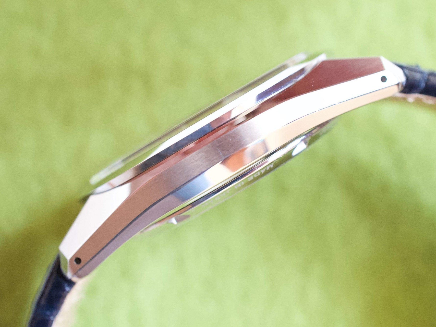 Grand Seiko SBGY009 Heritage Collection - WearingTime Luxury Watches