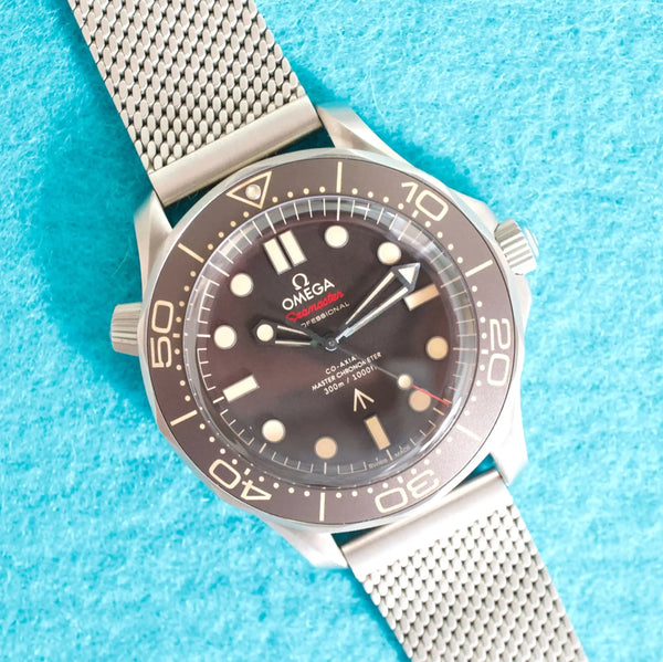 SOLDOUT: Omega Seamaster Diver 300 M 210.90.42.20.01.001 Bond 007 Automatic Mint Titanium Box Papers 2022