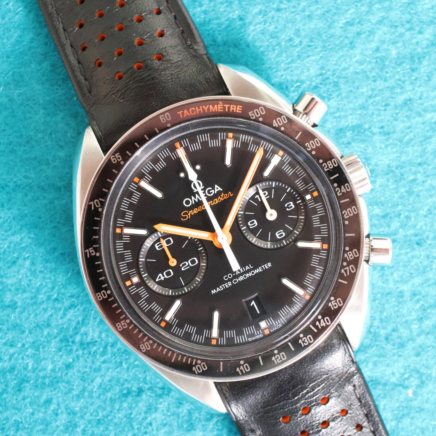 Omega Speedmaster Racing 329.32.44.51.01.001 44.2MM Chronograph Automatic Mint Box Papers 2021