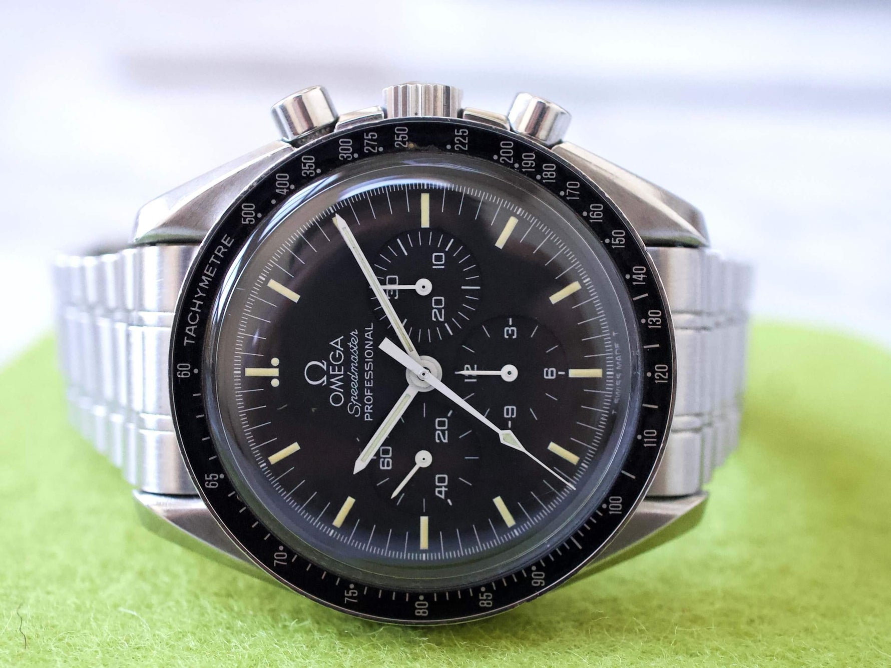 Omega Speedmaster 145.022 42MM Chronograph Black Dial Factory Box - WearingTime Luxury Watches
