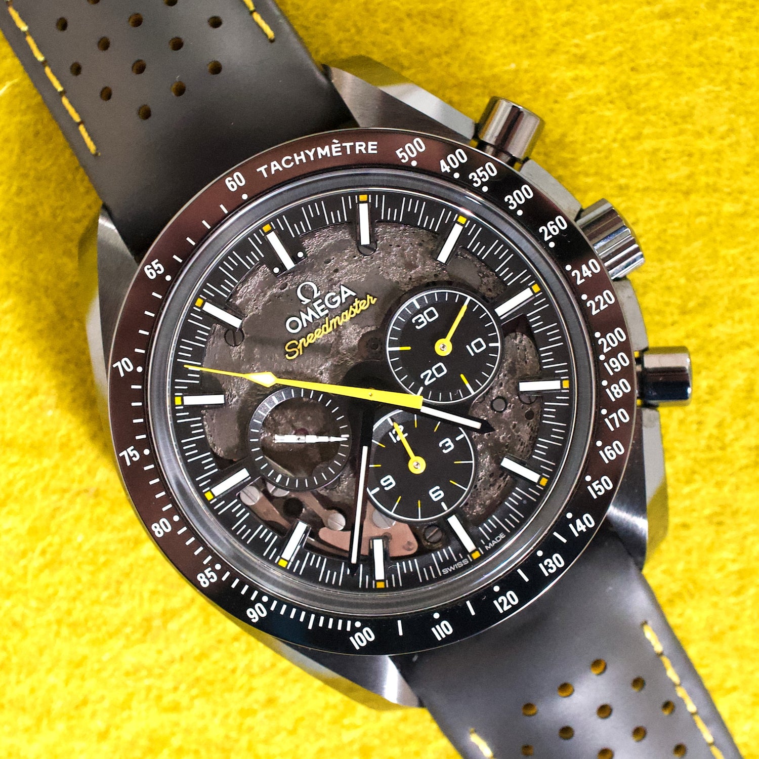 Omega Speedmaster 310.92.44.50.01.001 Apollo 8  Dark Side Of The Moon Manual Winding Under FACTORY WARRANTY Box Papers 2024
