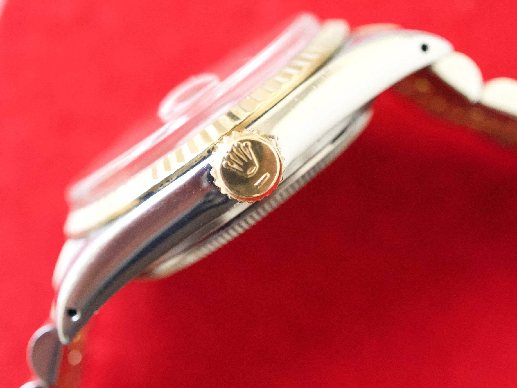 Rolex Datejust 16013 36MM Two Tone 18k Jubilee Quickset Date Factory Rolex Box 1985 - WearingTime Luxury Watches