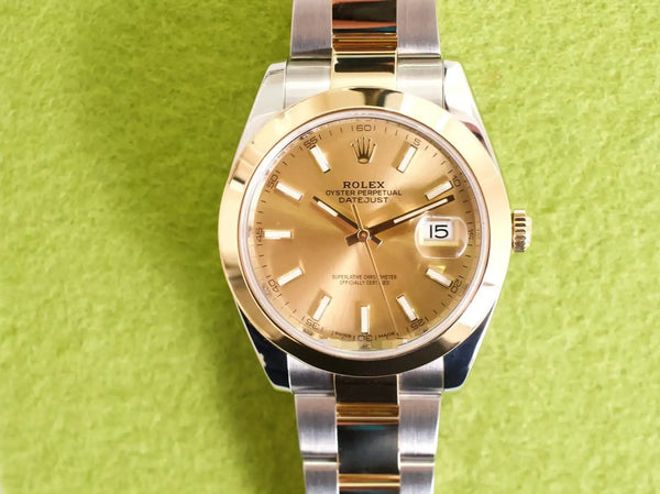 SOLDOUT: Rolex Datejust 41 126303 Automatic Smooth Bezel Champagne Dial Two Tone 18k Yellow Gold Box