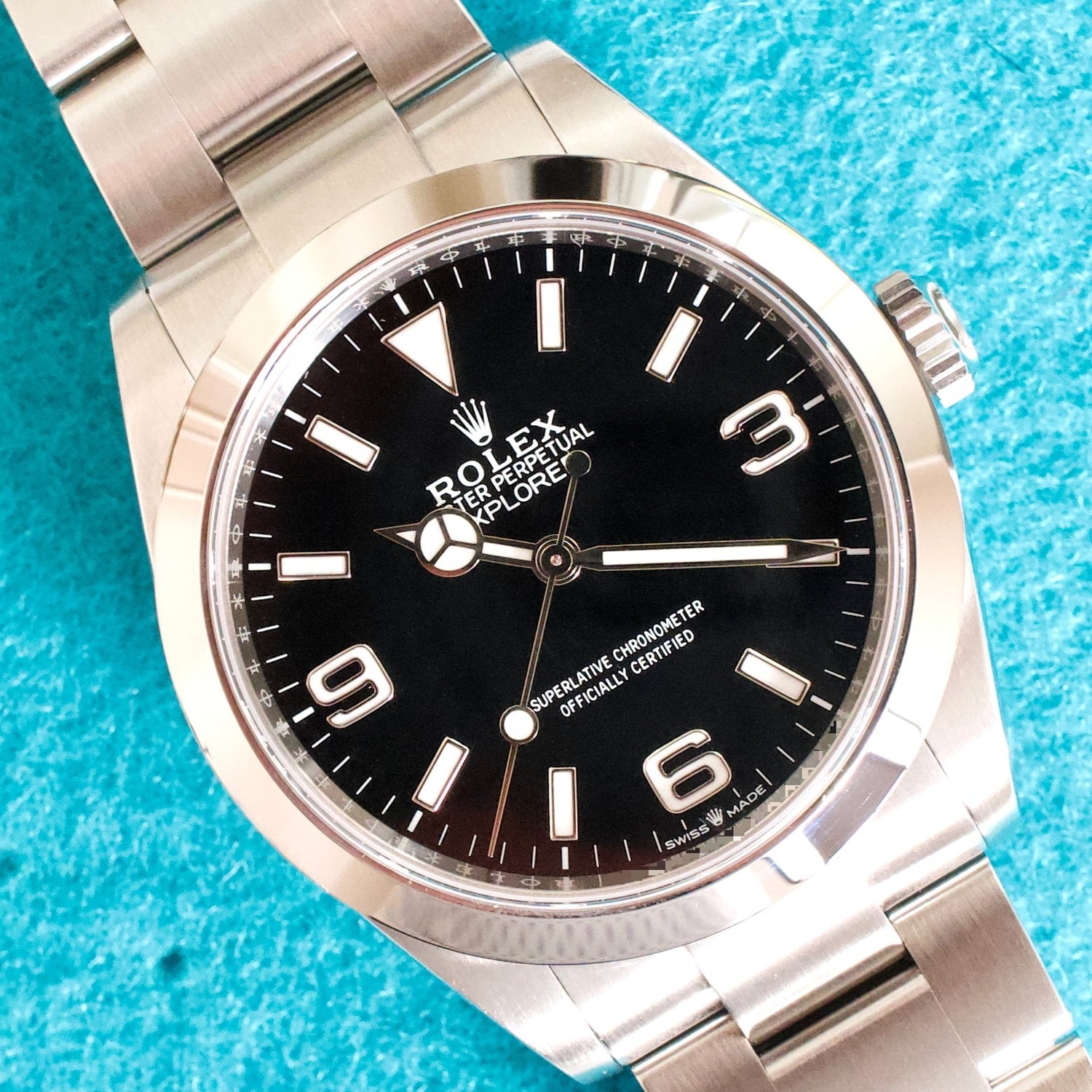 Rolex Explorer 224270 40MM Automatic Mint Factory Warranty Box Papers 2023