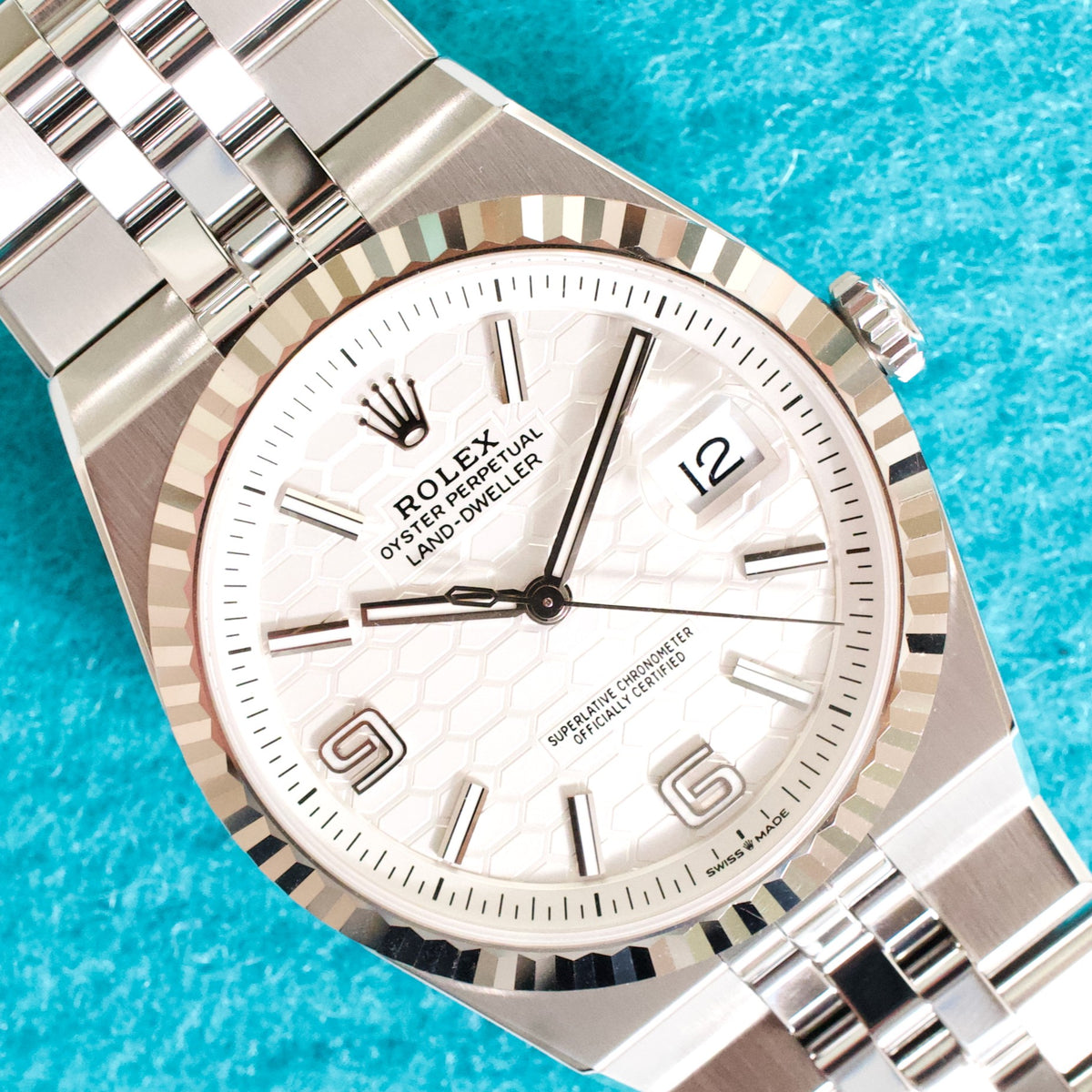 Rolex Land-Dweller 127334 40MM Automatic 18kWhite Gold Bezel Honeycomb-Motif Dial Near Mint Factory Warranty Box Papers 2025