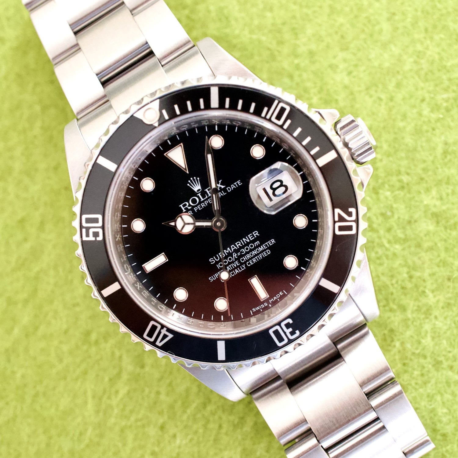 Rolex Submariner 16610 40MM Automatic Rehault No Holes Serviced Complete Box Papers 2007