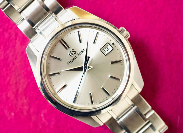 SOLDOUT: Grand Seiko Heritage 40MM Quartz Silver Dial Box Papers SBGP001G
