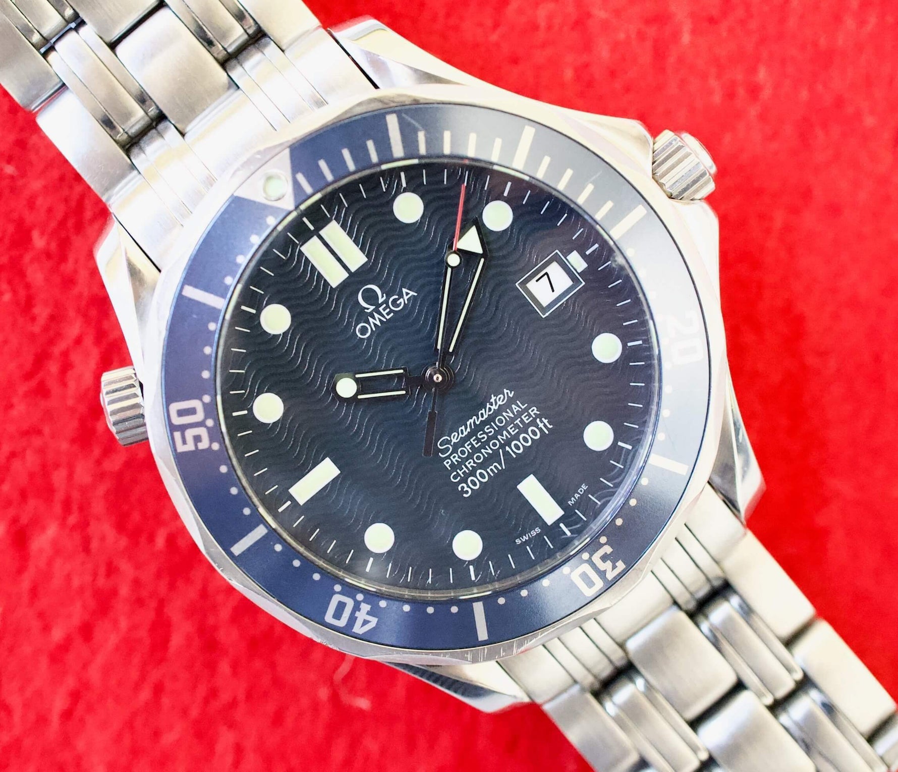 Omega Seamaster Professional Bond 25318000 41MM 300M WaveDial Automatic Date Blue Steel Papers - WearingTime Luxury Watches