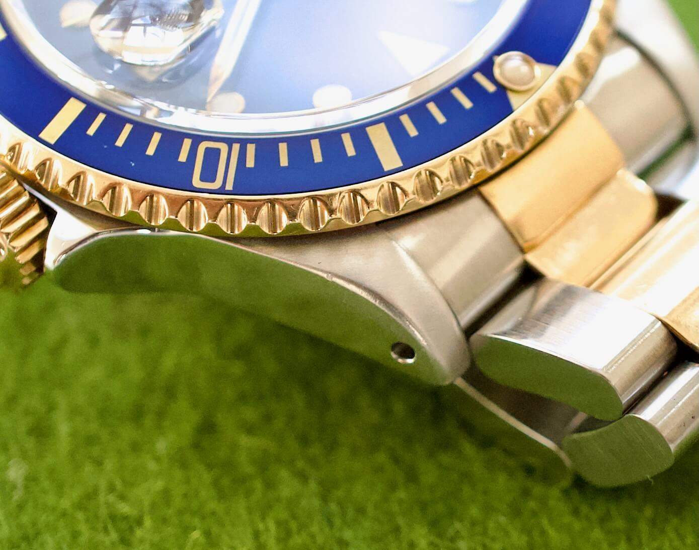SOLD OUT: Rolex Submariner Date 16613 40MM 1993 Box 18K Yellow Gold and Steel - WearingTime Luxury Watches