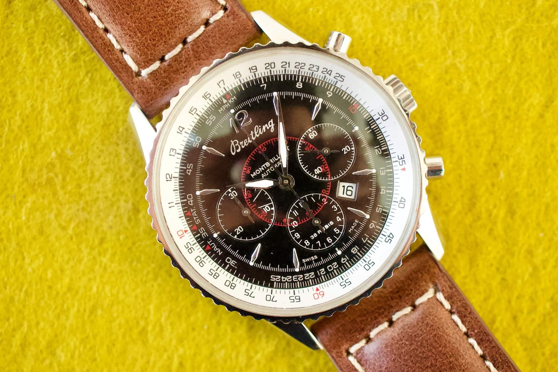 SOLD OUT: Breitling Navitimer Montbrillant Chronograph 36.5mm Date A41330 - WearingTime Luxury Watches