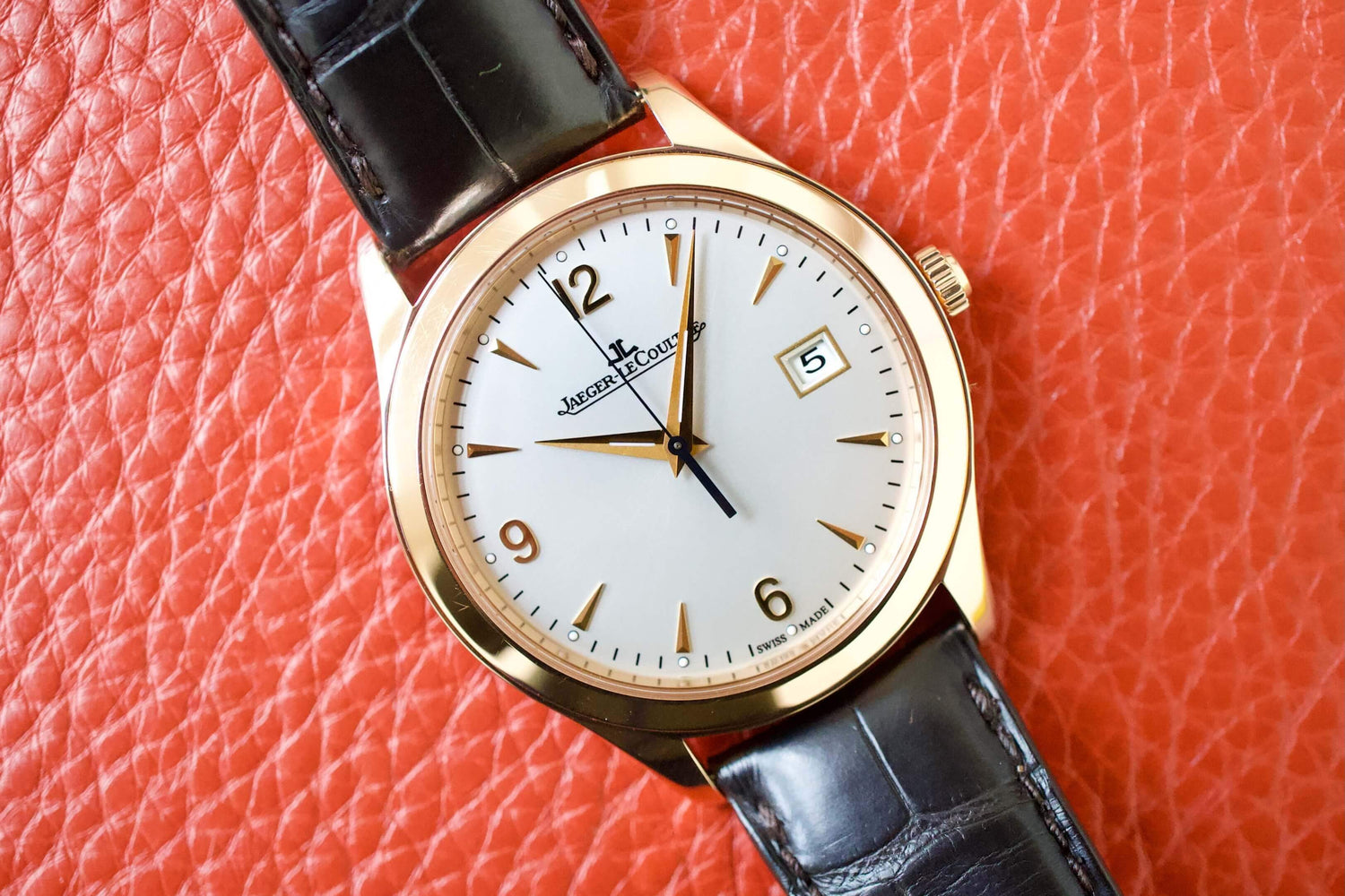 SOLD OUT: Jaeger-LeCoultre Master Control Date 39mm 18K Rose Gold 176.2.40.S Box Q1542520 - WearingTime Luxury Watches