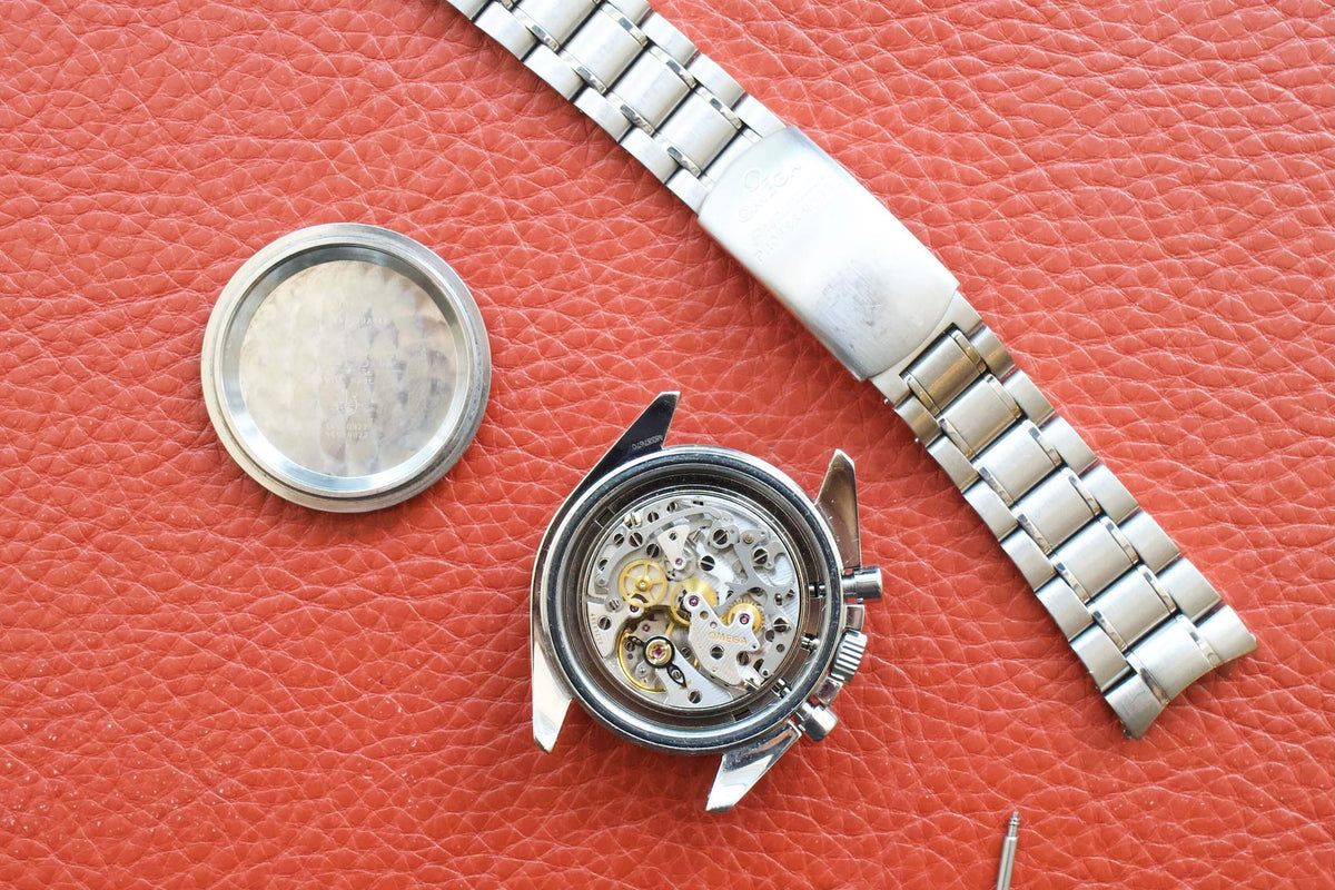 SOLD OUT: Omega Speedmaster Chronograph 1998 Ref. 3570.50 Calibre 1861 MoonWatch - WearingTime Luxury Watches