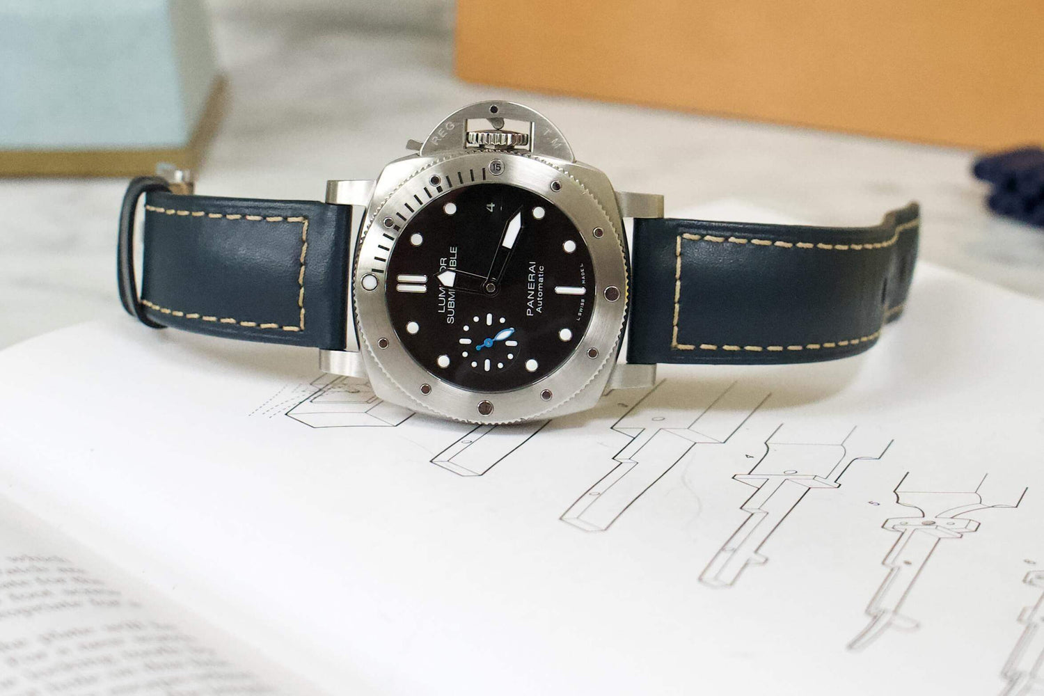 SOLD OUT: Panerai Luminor Submersible 1950 3 Days Automatic Acciaio 42mm PAM 682 - WearingTime Luxury Watches