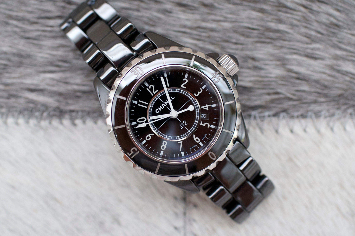 SOLDOUT: Chanel J12 Womens Watch H0682 33mm - WearingTime Luxury Watches