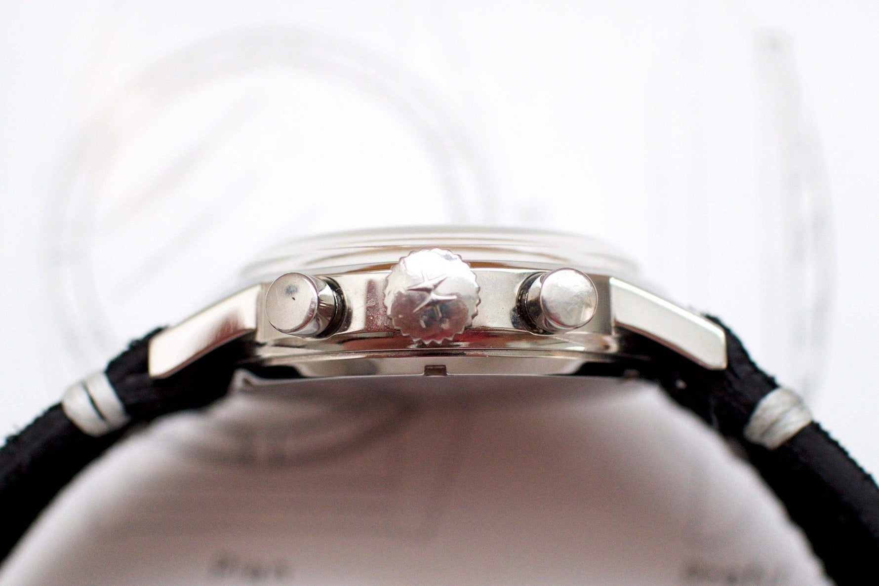 SOLDOUT: Hamilton 7723 Panda Vintage Chronograph - WearingTime Luxury Watches