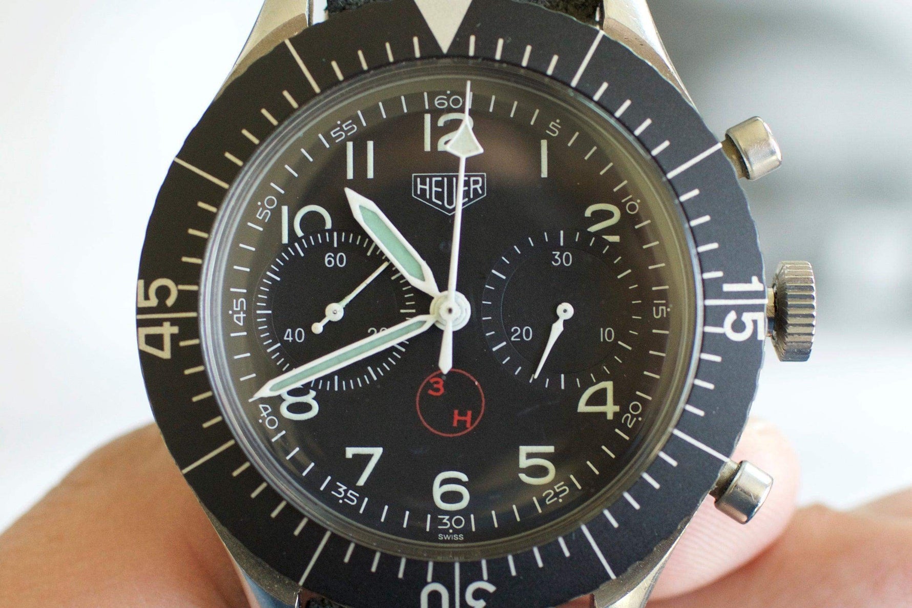 SOLDOUT: Heuer Bund SG1550 Vintage Chrono - WearingTime Luxury Watches