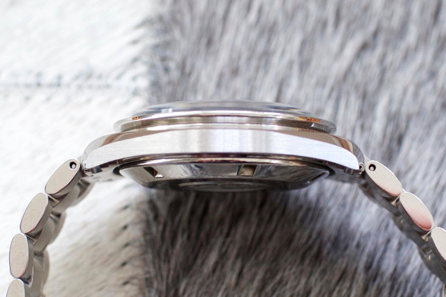 SOLDOUT: Omega Speedmaster Moon Watch 3570.50.00 Chronograph Steel Mens - WearingTime Luxury Watches