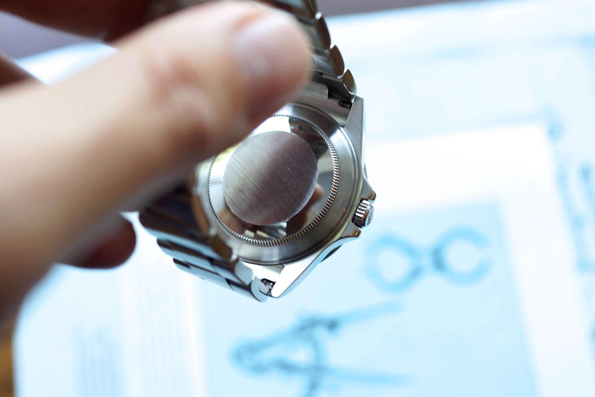 SOLDOUT: Rolex 16570 GMT POLAR New Old Stock - WearingTime Luxury Watches