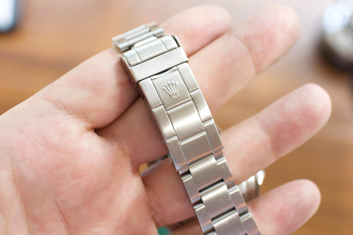 SOLDOUT: Rolex 16750 GMT Master Glossy 1982 Black Bezel - WearingTime Luxury Watches
