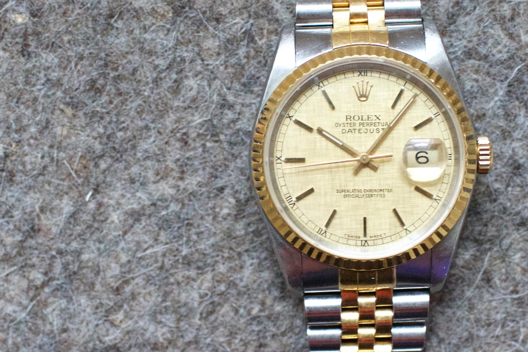SOLDOUT: Rolex DateJust 36mm LINEN DIAL 18K Two-Tone HOLES Champagne Jubilee Watch 16233 - WearingTime Luxury Watches