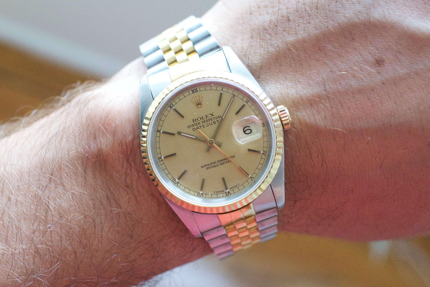 SOLDOUT: Rolex DateJust 36mm LINEN DIAL 18K Two-Tone HOLES Champagne Jubilee Watch 16233 - WearingTime Luxury Watches