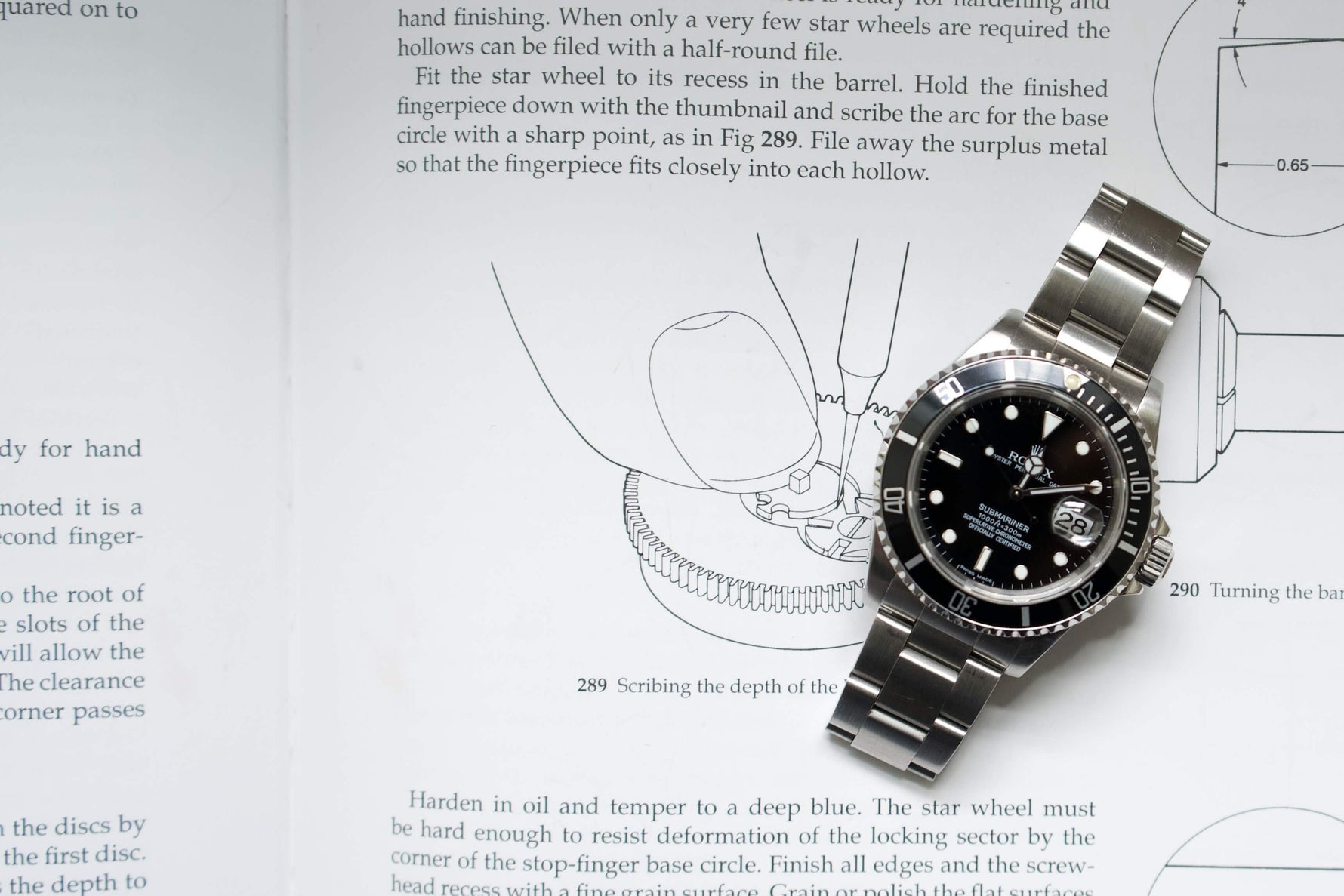 SOLDOUT: Rolex Submariner Date 16610 Mens Black Dial - WearingTime Luxury Watches