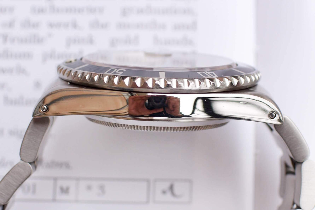 SOLDOUT: Rolex Submariner Date 16610 Pre Ceramic - WearingTime Luxury Watches